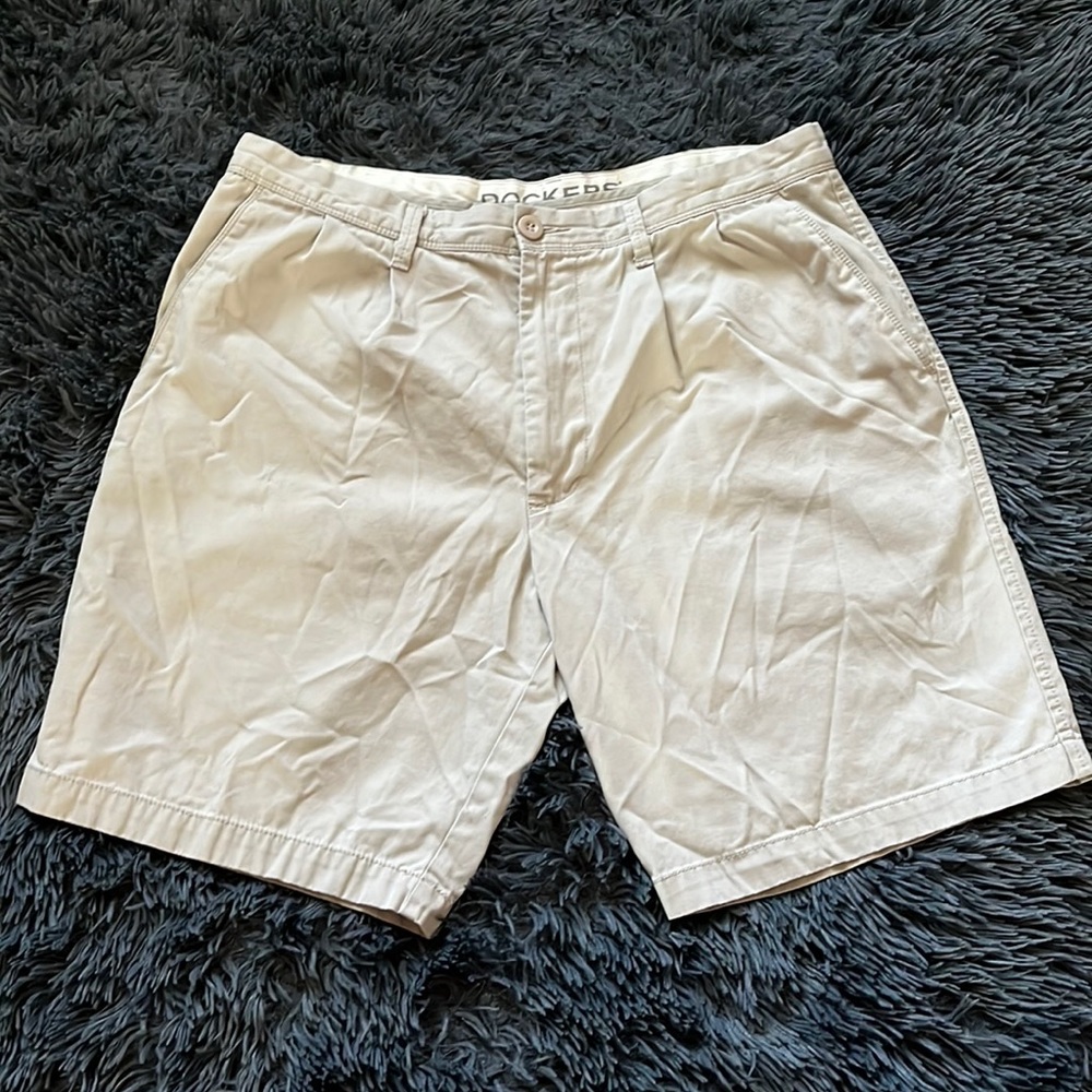 Dockers khaki shorts